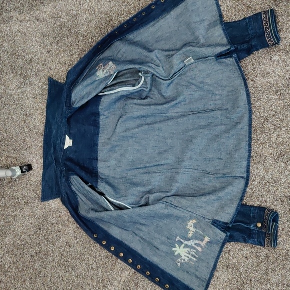 Christopher & Banks Jean Jacket with animal embroidery details - Picture 11 of 11